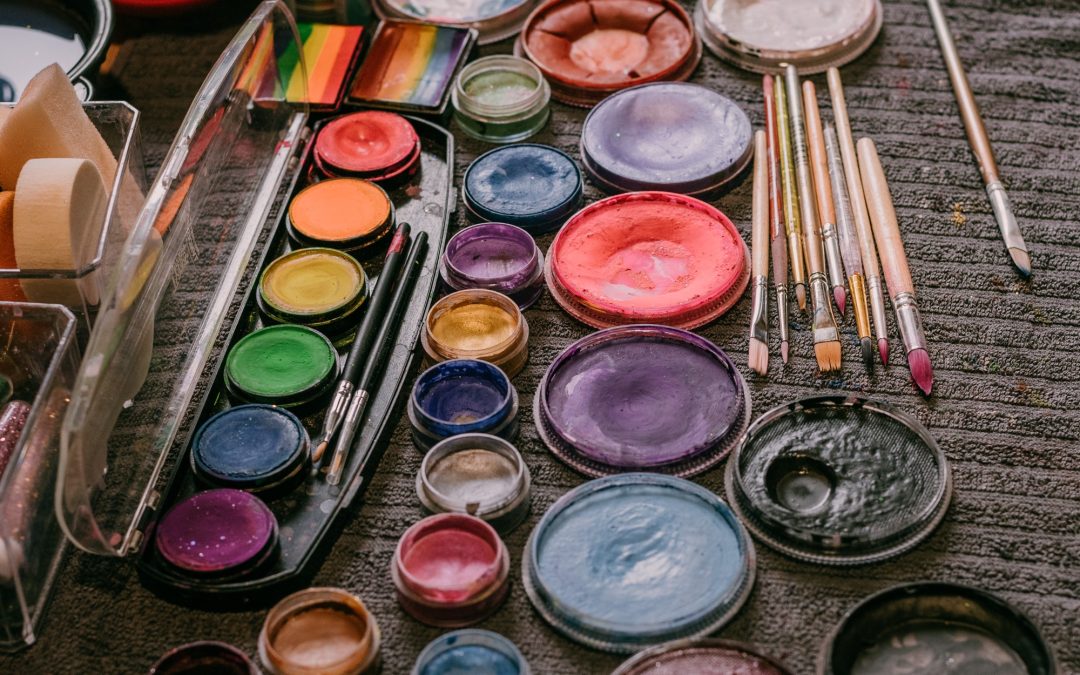 The Top 12 Art Supplies Every Crafter Needs