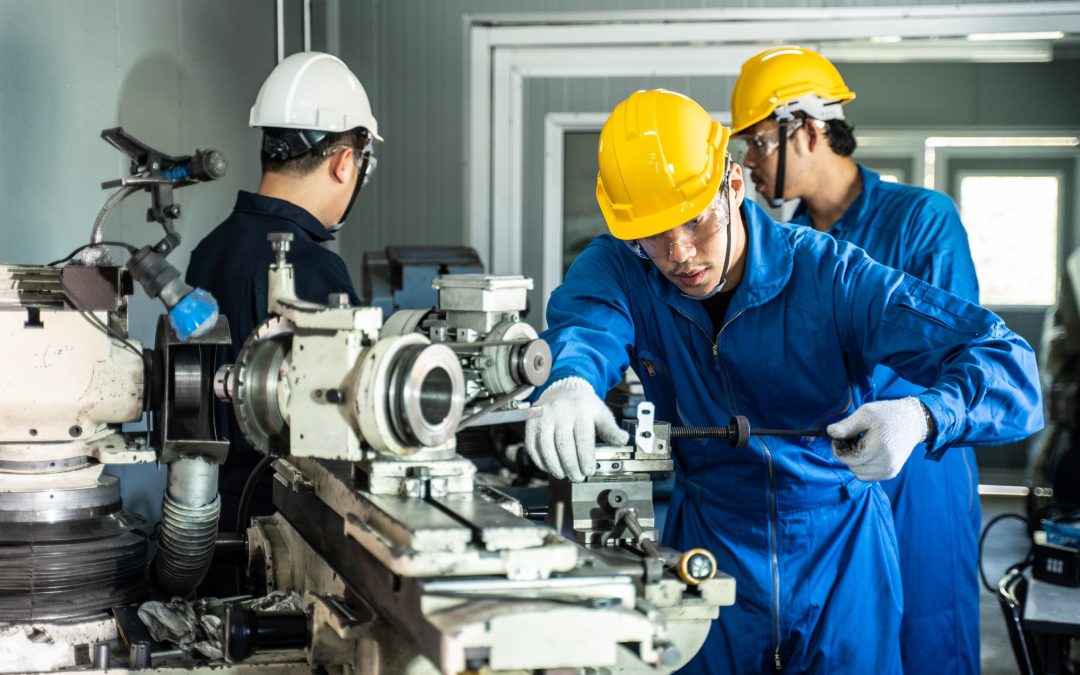 Top 7 Safety Tips when Working in Industrial and Manufacturing Companies